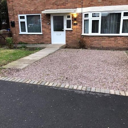 Entire 2 Bed Modern Apartment Nantwich Exterior foto